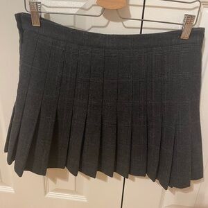 Classic Black/Greyish Pleated Skirt